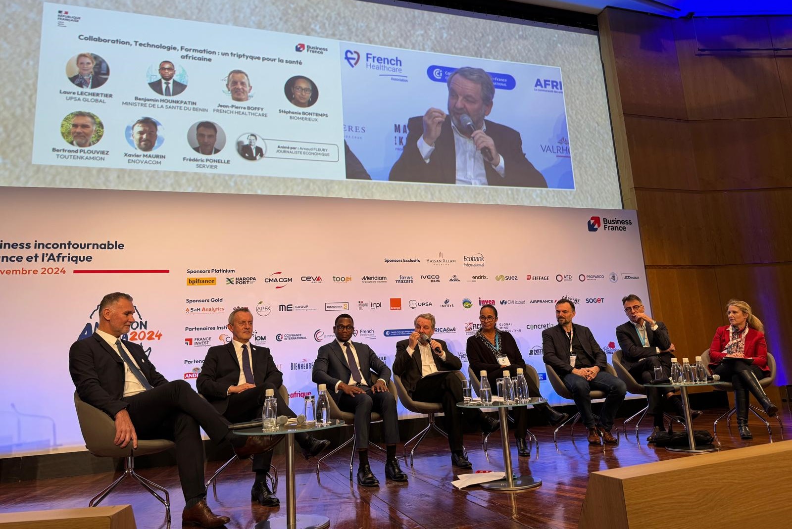 6ème édition de ''Ambition Africa'': Professeur Benjamin HOUNKPATIN illumine Bercy des atouts du CHIC 